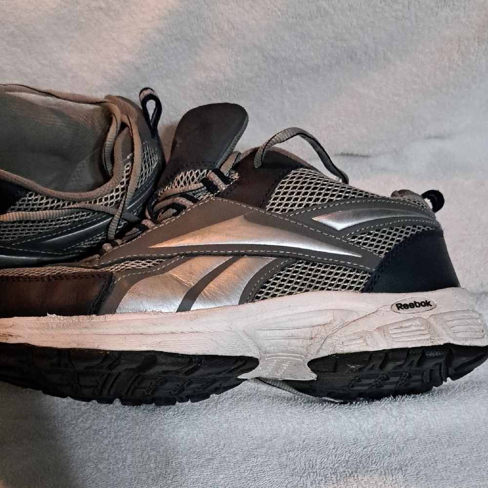 Reebok "Steel Toe" Work Shoe 9.5 - Picture 3 of 10